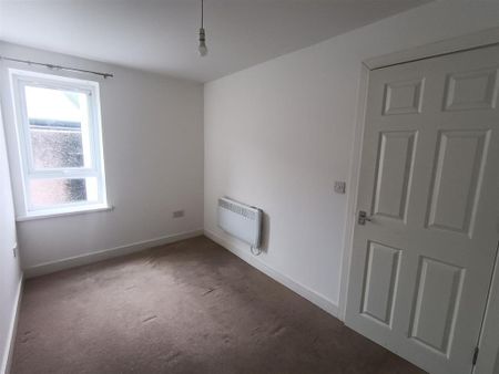 1 bedroom penthouse to rent - Photo 2