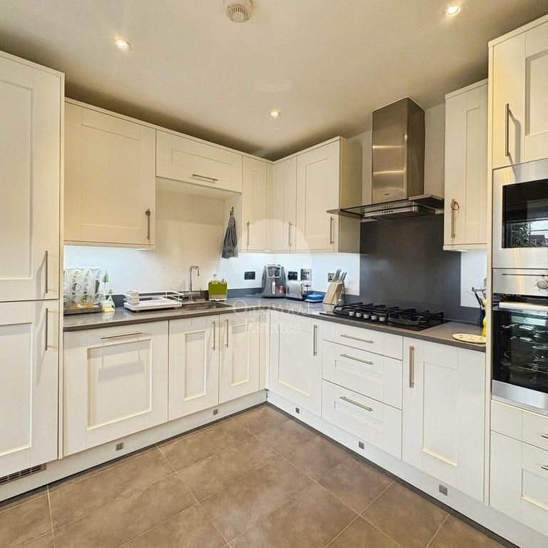 3 bedroom terraced house to rent - Photo 1