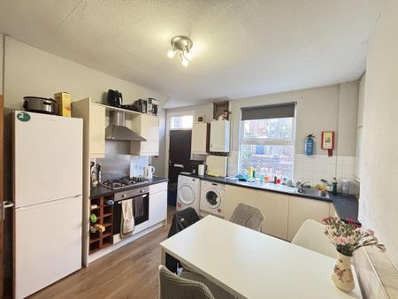 5 bedroom house to rent - Photo 3