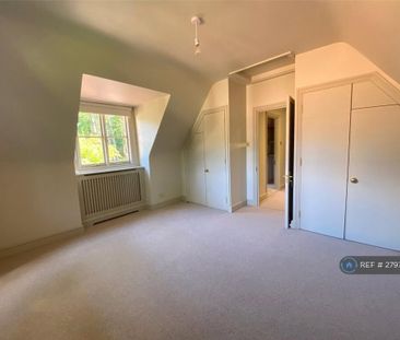 3 bedroom detached house to rent - Photo 2