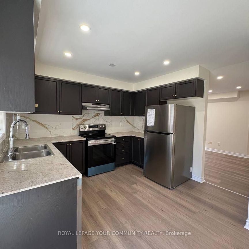 For Lease - 52 Stanley Street, Barrie, Ontario - Photo 1