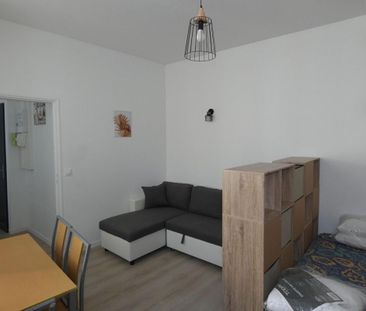 Location Appartement 2 pièces Meublé 24m² NIORT 79000 - Photo 2