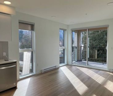 2-Bedroom, 2-Bathroom condo + Den & Balcony with views of The Chief - Photo 4