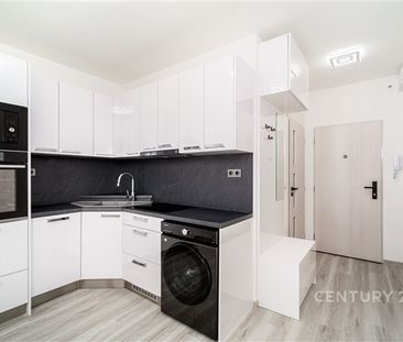 Pronájem nově zrekonstruovaného bytu 1+1 s balkonem, ul. Vídeňská t... - Photo 4
