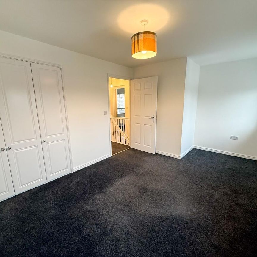 Grey Close, Forest Hall, Stansted Mountfitchet - Photo 1