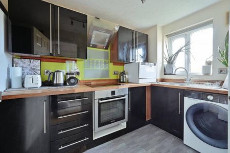 1 bedroom flat to rent - Photo 5