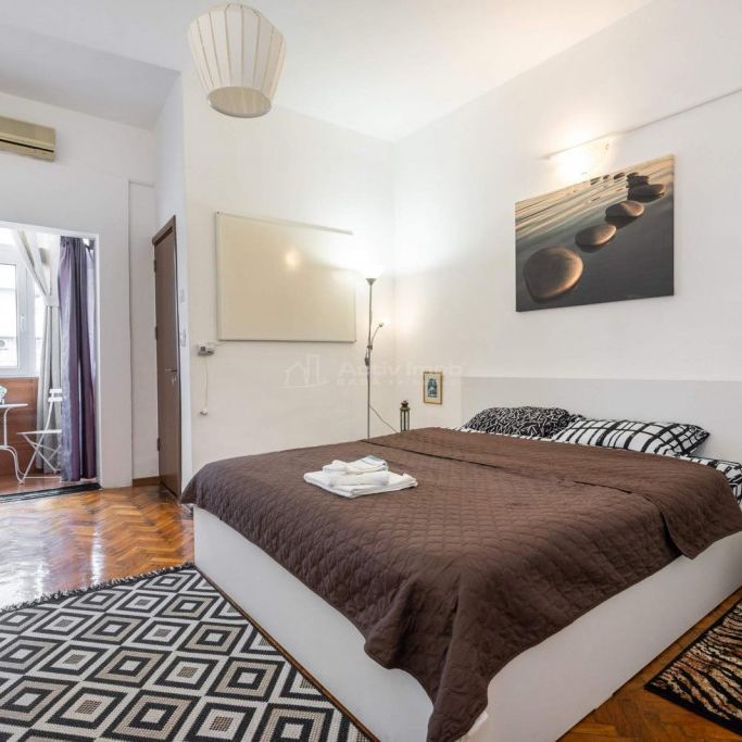 Garsoniera - detine centrala termica - Calea Victoriei - Rom - Fotografie 1