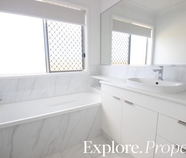 28 Almora Drive, Beaconsfield, Qld 4740 - Photo 3