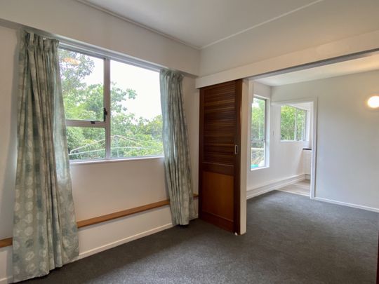6A Hallewell Crescent, Johnsonville - Photo 1
