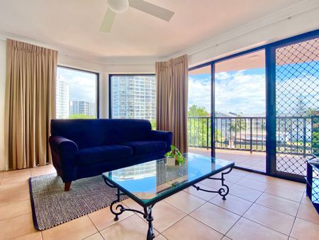 Serene Riverfront Retreat - Photo 2