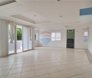 Casa Ampla de 500M² para locação em Aldeia da Serra - Photo 4