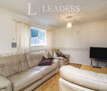 4 bedroom property to rent Nuffield Close, St. John's, Worcester, WR2 - Photo 2