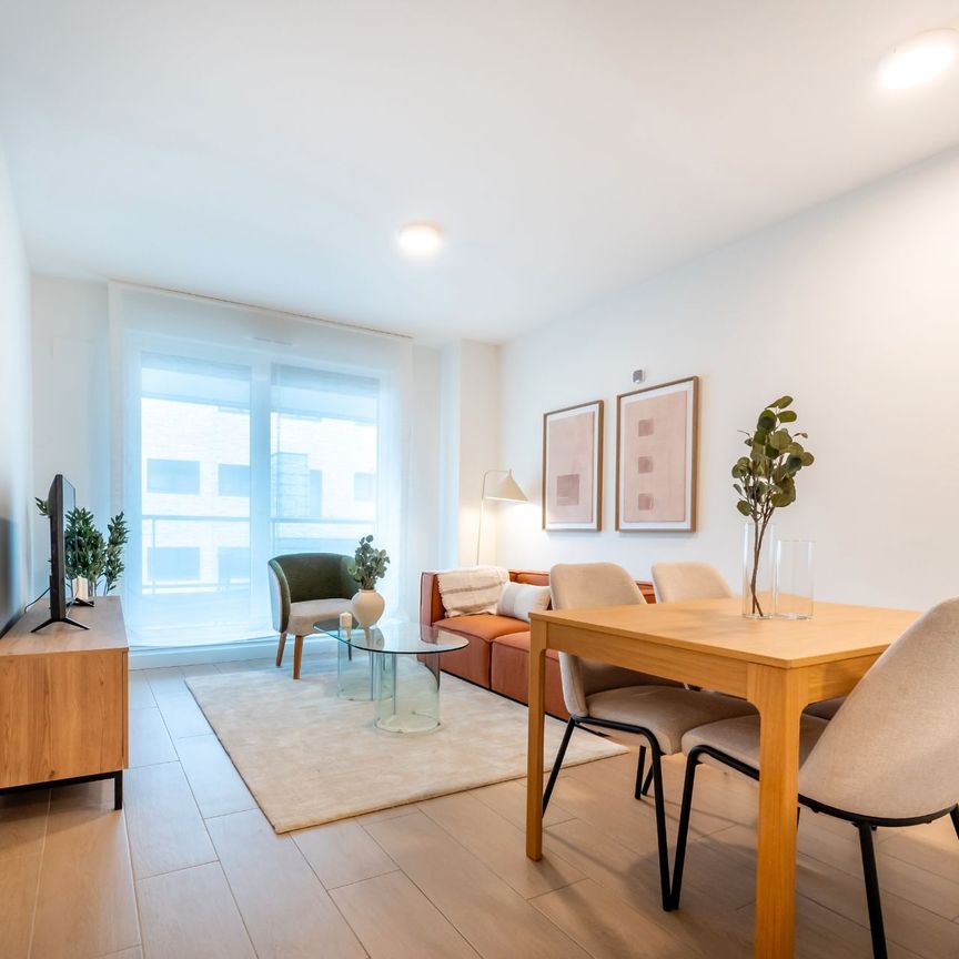 Piso de alquiler en Calle Islas Caimán, 3, El Olivar - Photo 1