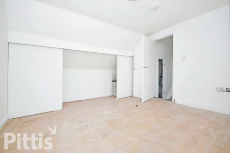 2 bedroom flat to rent - Photo 2