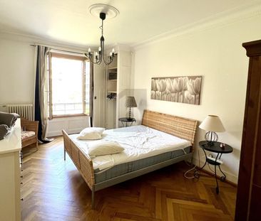 CHARMANT MEUBLÉ CENTRAL POUR COUPLE OU FAMILLE - Foto 3