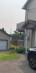 Appartement 51/2 lumineux, REZ-de-Jardin, dans duplex MAGOG, - Photo 3