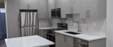 Newly Painted 2 Bed / 1 Bath Legal Basement Suite – Mahogany SE | 61 Magnolia Grove Southeast, Calgary - Photo 1