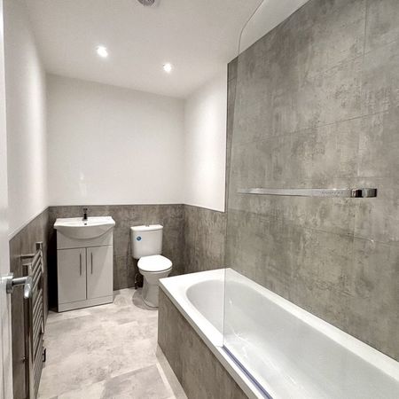 Wellington Street - Photo 4