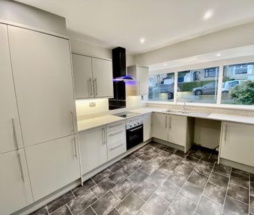 3 bedroom semi-detached house to rent - Photo 5