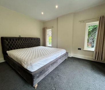 1 bedroom mews to rent - Photo 4