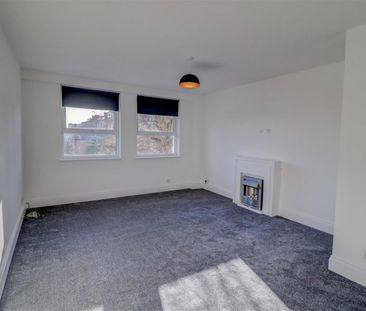 2 BED Flat To rent - Photo 6