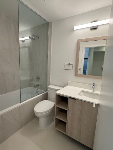 For Lease - 1007 The Queensway N/A Unit# 504, Toronto, Ontario - Photo 2