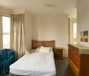 Boarding house room - Photo 2