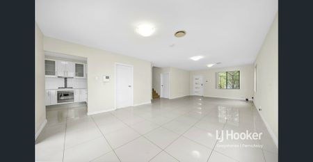 PERFECTLY LOCATED PREMIUM 3 BEDROOM HOME!!! - Photo 2