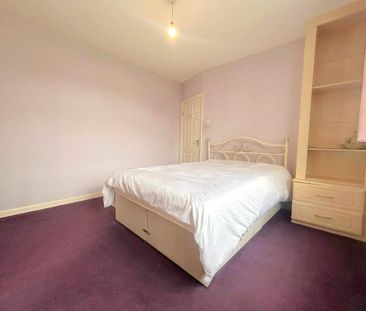 1 bedroom in a house share to rent - Photo 3