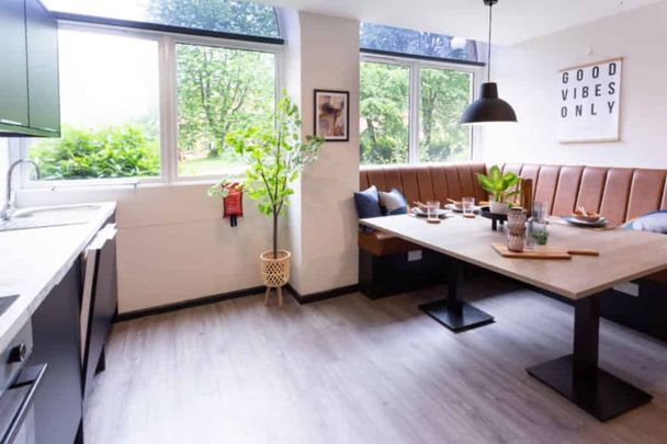 Deluxe Ensuite - Photo 1