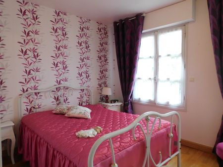 BAYEUX, F2 au rdc, rue Franche - Photo 2