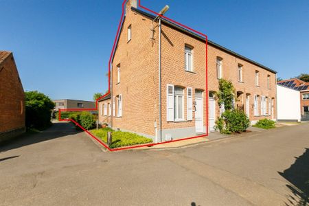 Woning met 2 slpks, tuin en 2 autostaanplaatsen - Photo 2