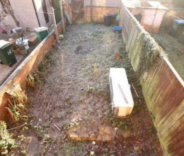 3 bedroom terraced house to rent - Photo 4