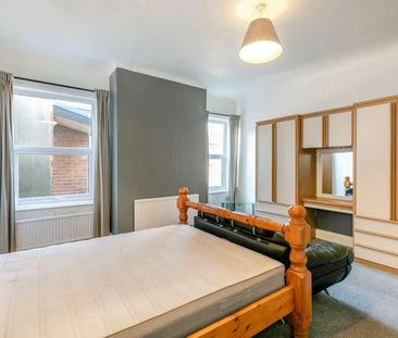 Sycamore House, High Street, Morley, LS27 - Photo 5