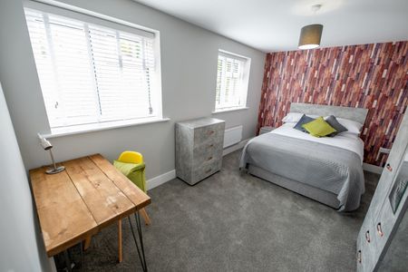 2 Bed Flat, Norwich Drive, BN2 - Photo 5