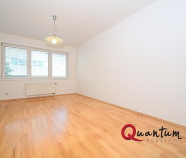 Pronájem bytu 1+kk 30 m2 - Photo 1