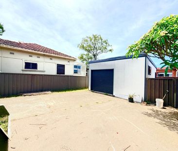 Spacious 3-Bedroom Home with Study/Office and Ample Parking - Photo 5