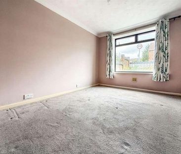 Newbolt Road, Paulsgrove, PO6 - Photo 3