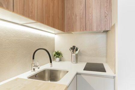 Carrer de Sugranyes, Barcelona, Catalonia 08028 - Photo 5