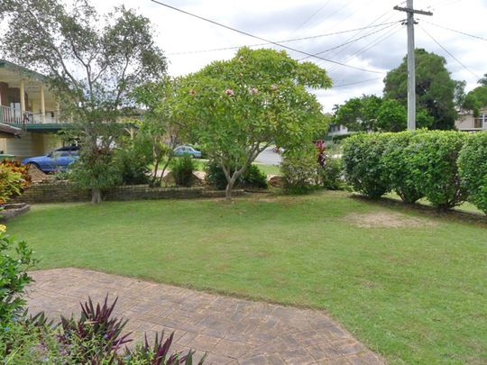 Low-Set Immaculate 3-Bedroom Home at 24 Dunbil Avenue&comma; Ferny Grove - Photo 1