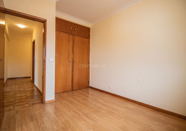 Apartamento T3 para Arrendamento na Urbanização do Loreto, Eiras – Coimbra