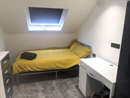 4 bedroom apartment to rent - Photo 5