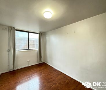 Convenience and affordable - Photo 3