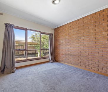 ONE BEDROOM LIVING IN BALLARAT NORTH - Photo 1