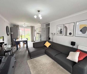 Woodbury Grove, Solihull, West Midlands, B91 - Photo 1