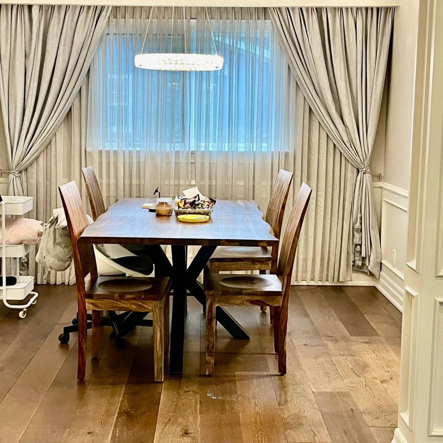 For Lease - 271 Lawson Street, Oakville, Ontario - Photo 1