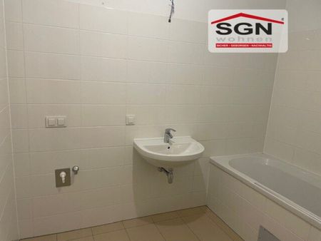 Beautiful Apartment Ready for Immediate Occupancy – Parking Space Included -Schöne Wohnung zum Sofortbezug und mit PKW-Abstellplatz inklusive - Photo 2