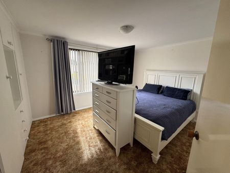 Family Home close to the beach - Photo 5