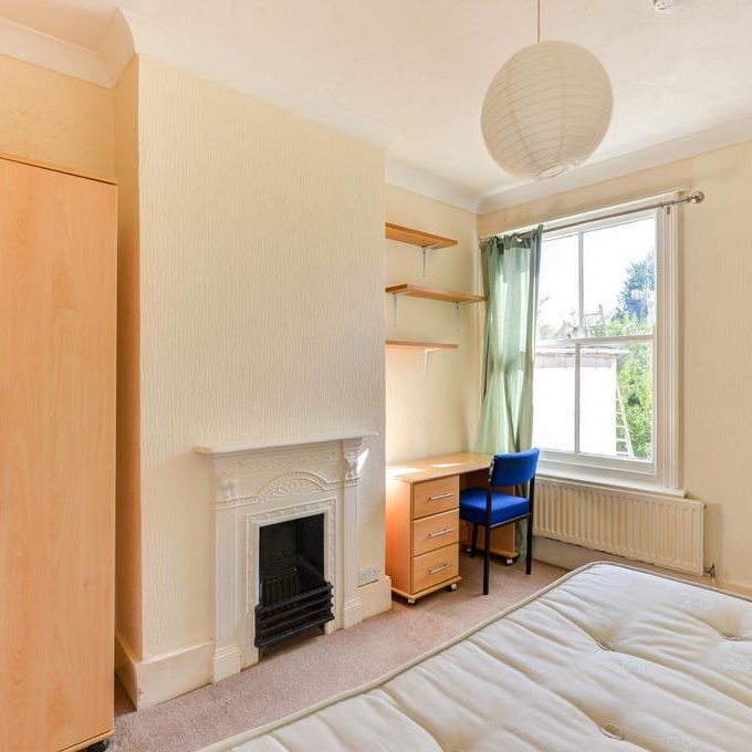 5 bedroom house to rent - Photo 1