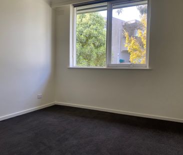 7 / 2-4 Watson Grove, Glen Huntly - Photo 1